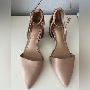 Gibson Latimer Women's Nude Leather Flats